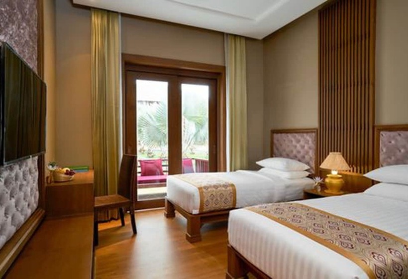 اتاق لوکس, Royal Palace