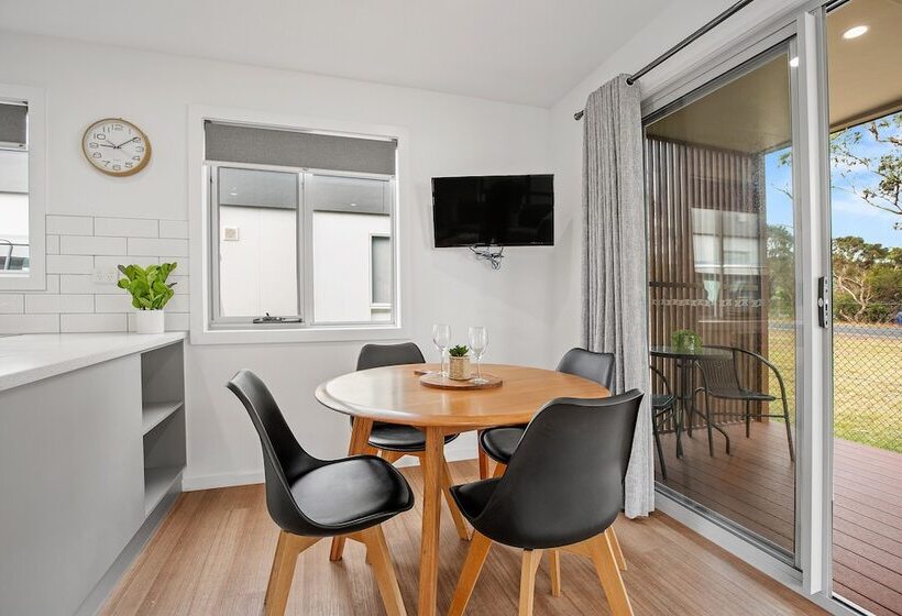 Cabana, Tasman Holiday Parks  St Helens