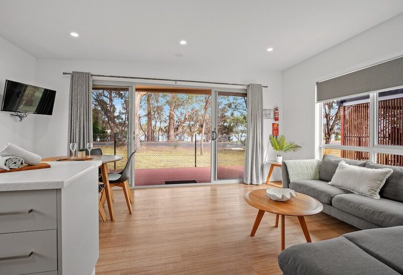 Cabana, Tasman Holiday Parks  St Helens