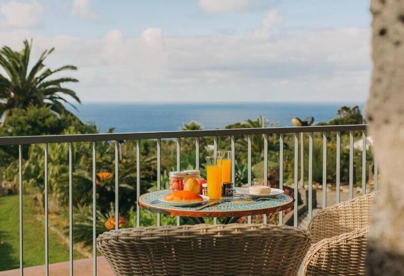 بانگلوی استاندارد با چشمانداز دریا, Moinho Das Feteiras