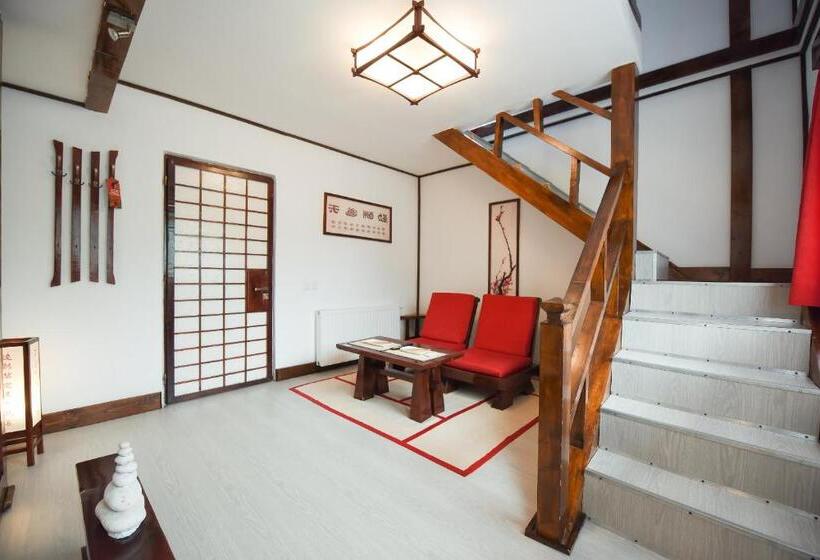 سوییت, Casa Bertha