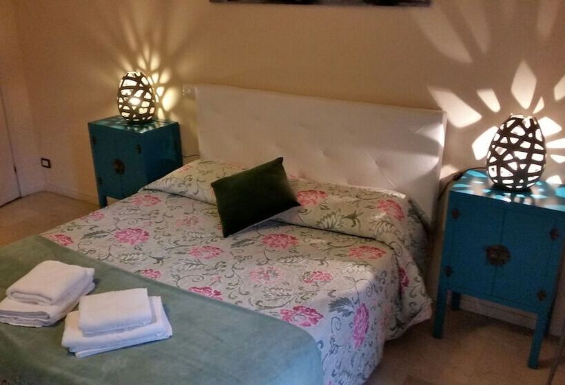 스탠다드 룸 공동 욕실, Gira Guest House