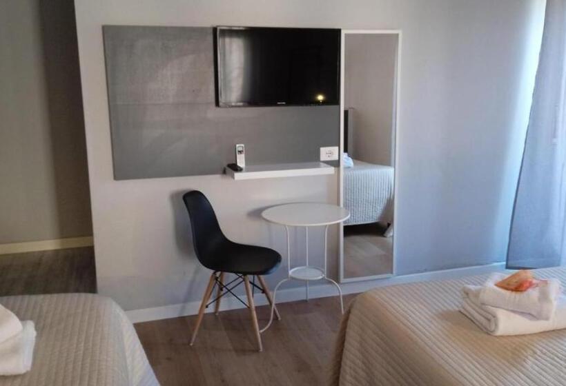 Трехместный Номер Комфорт, Gira Guest House