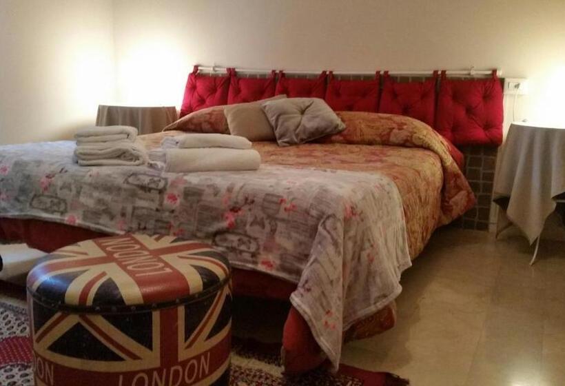 Номер Стандарт Совместная Ванная, Gira Guest House