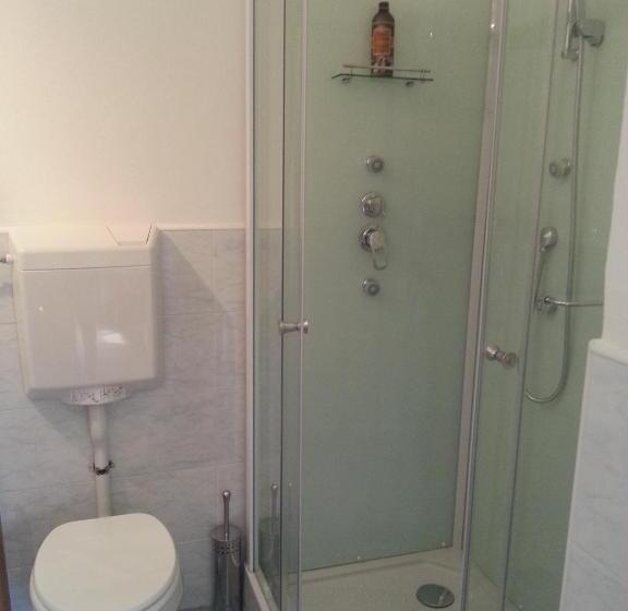 Номер Стандарт, Gira Guest House