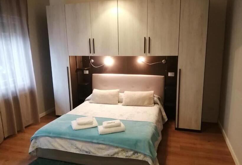 Номер Стандарт, Gira Guest House