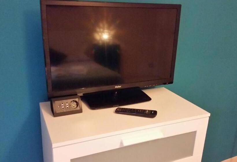 Номер Стандарт Совместная Ванная, Gira Guest House