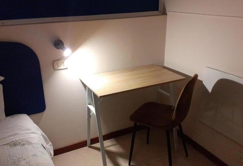 Номер Стандарт, Gira Guest House