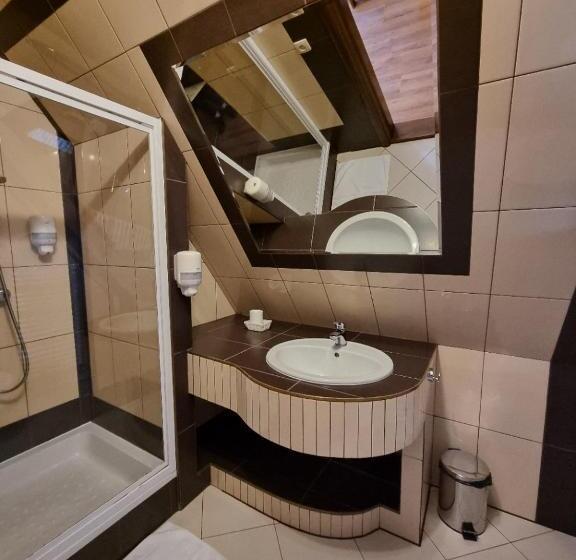 三人经典房间, Willa Silene   Góralska Muzyka Na żywo, Blisko Termy I Wyciągów