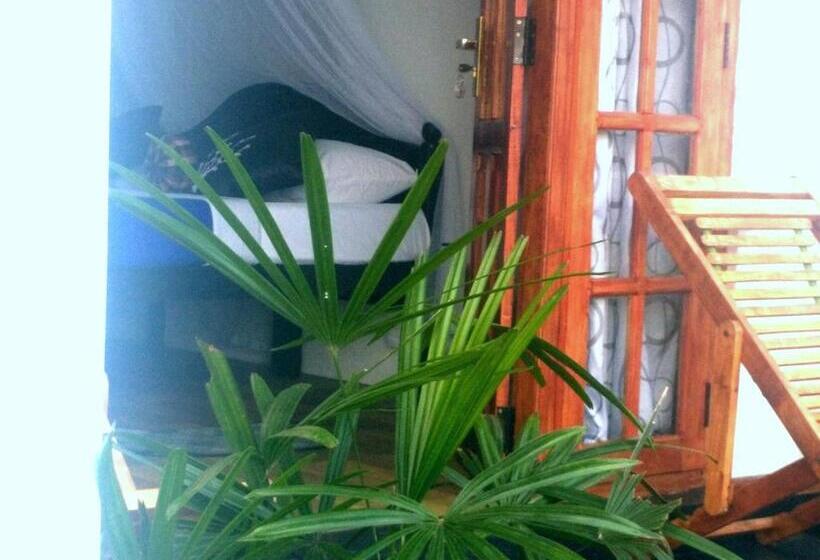 Трехместный Номер Deluxe, Zircon Ella