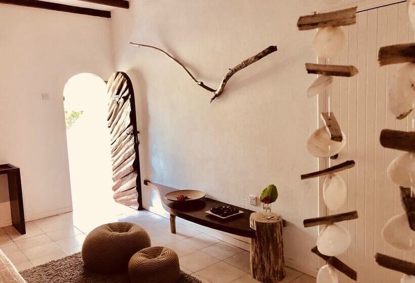 سوییت خانوادگی, Bliss Hotel Praslin