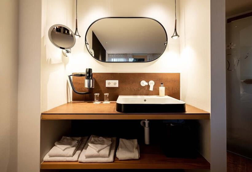 غرفة قياسية, Zum Ochsen