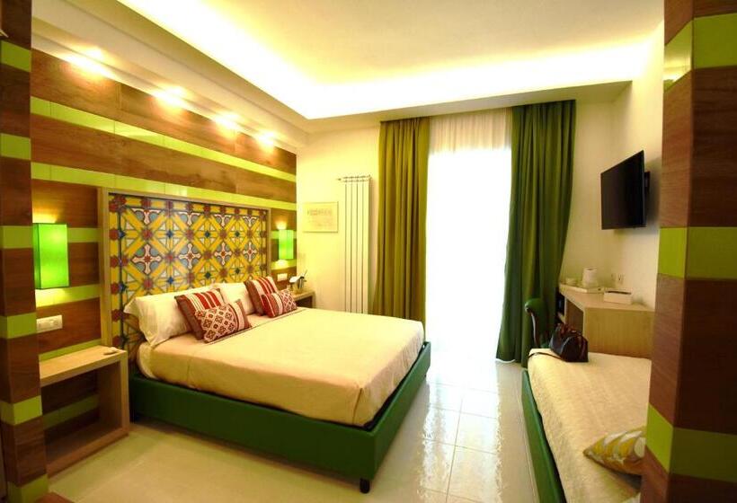 Полулюкс с Балконом, Melody Sorrento Suites