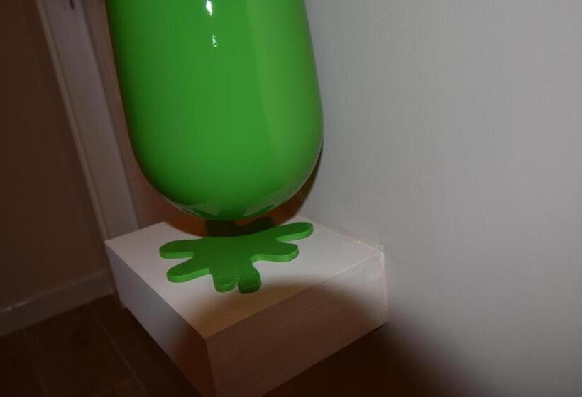 Полулюкс с Балконом, Melody Sorrento Suites