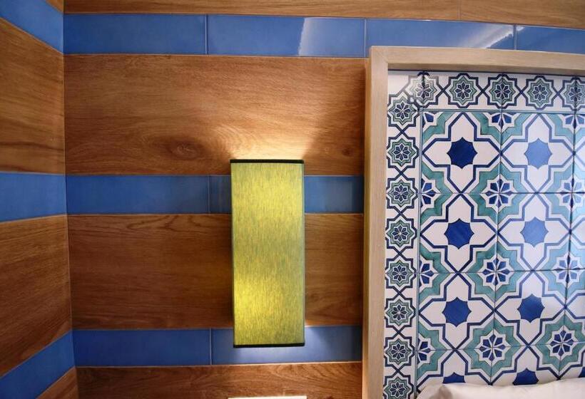 Номер Deluxe с Балконом, Melody Sorrento Suites