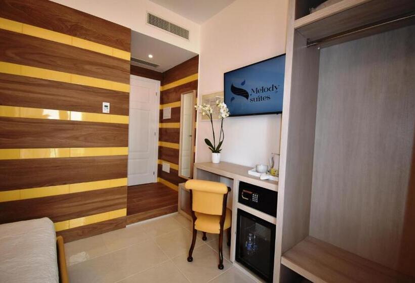 Номер Стандарт с Балконом, Melody Sorrento Suites