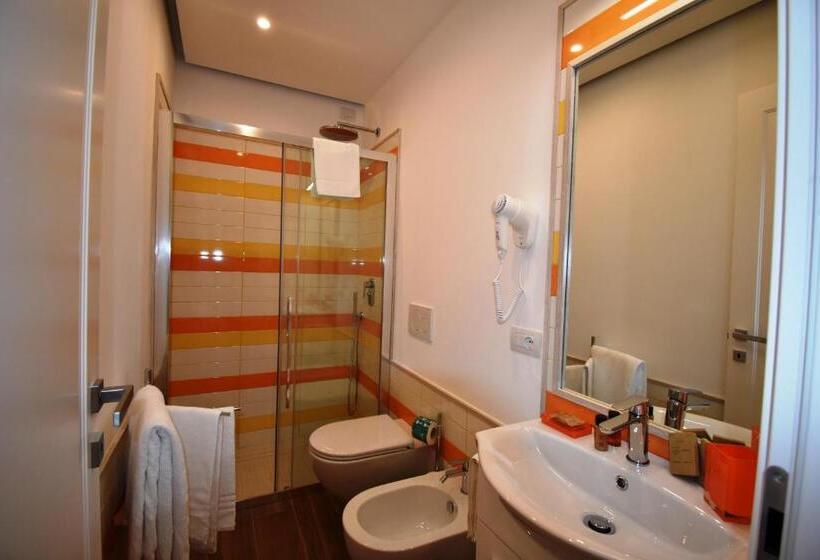 Номер Стандарт с Балконом, Melody Sorrento Suites