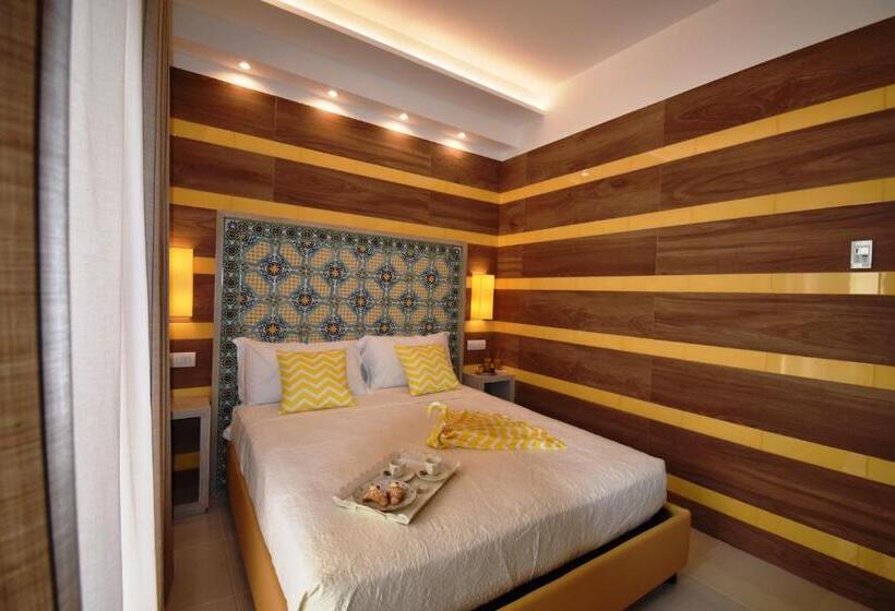 Номер Стандарт с Балконом, Melody Sorrento Suites