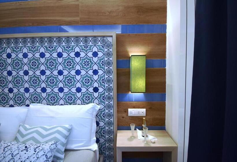 Номер Deluxe с Балконом, Melody Sorrento Suites