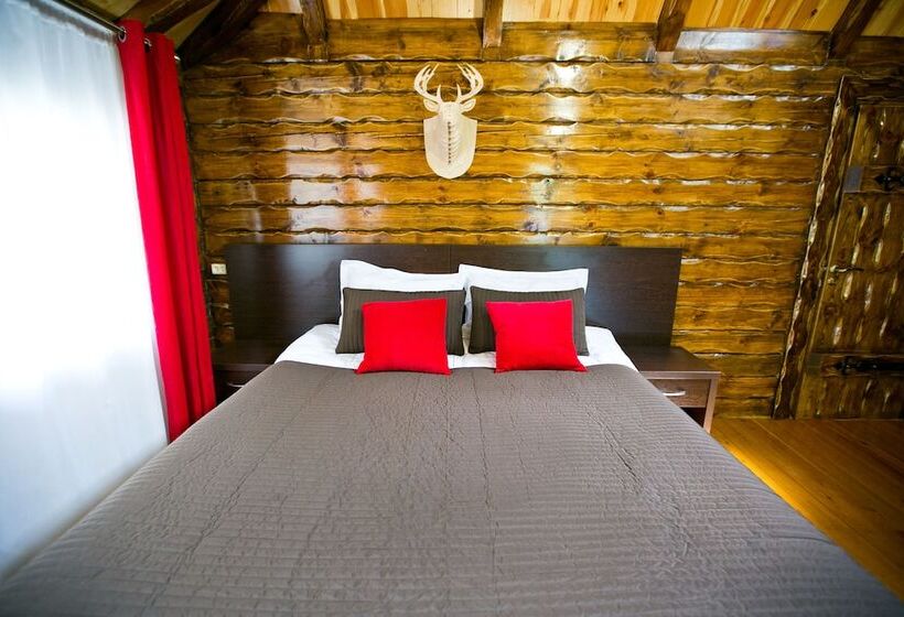 Семейный Номер, Cherepanovs' Guest House