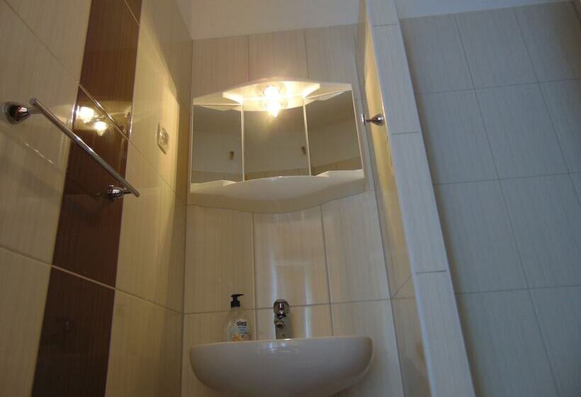 스탠다드 룸 가든 전망, Guest House Hvar Jelsa