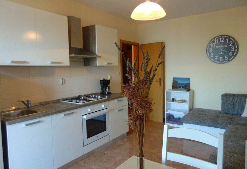 דירת חדר, Guest House Hvar Jelsa