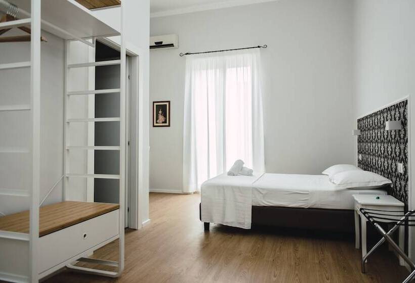 غرفة قياسية, Elysium B&b