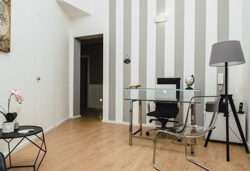 غرفة قياسية ثلاثية, Elysium B&b