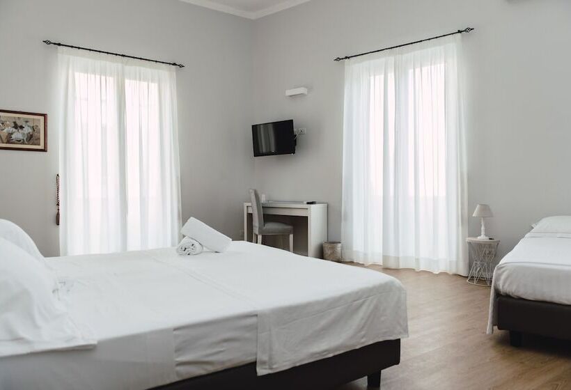 غرفة قياسية ثلاثية, Elysium B&b