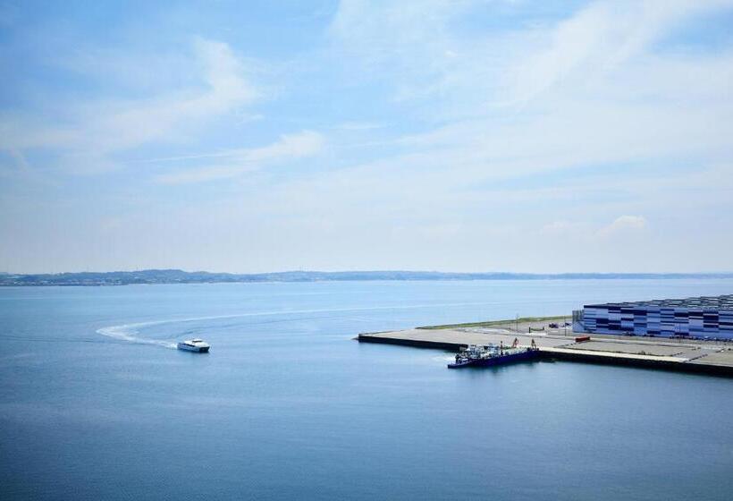 חדר פרמיום, Four Points By Sheraton Nagoya, Chubu International Airport