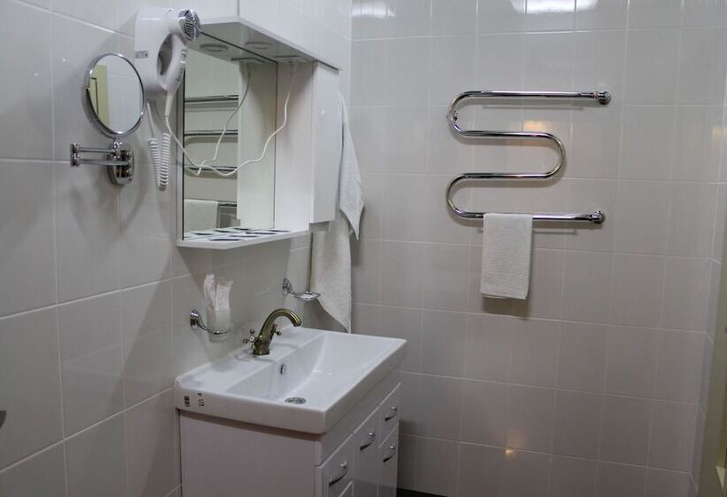 سوئیت با بالکن, Livadia