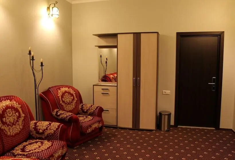 سوئیت با بالکن, Livadia