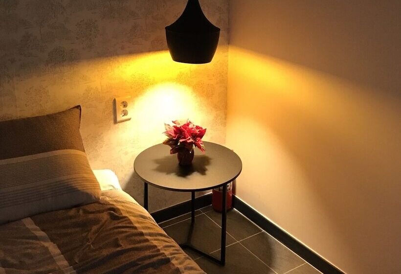 标准间, Capsule Hotel Goodstayinn