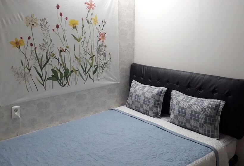 标准间, Capsule Hotel Goodstayinn