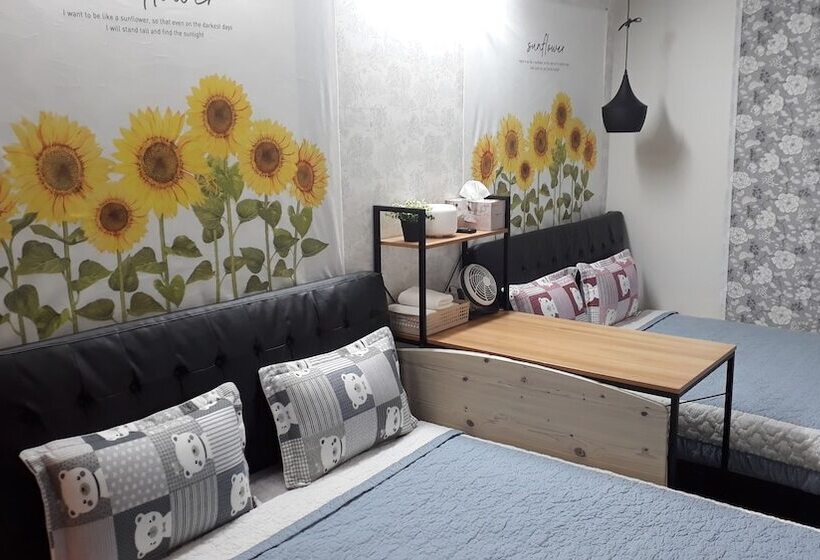 家庭间, Capsule Hotel Goodstayinn