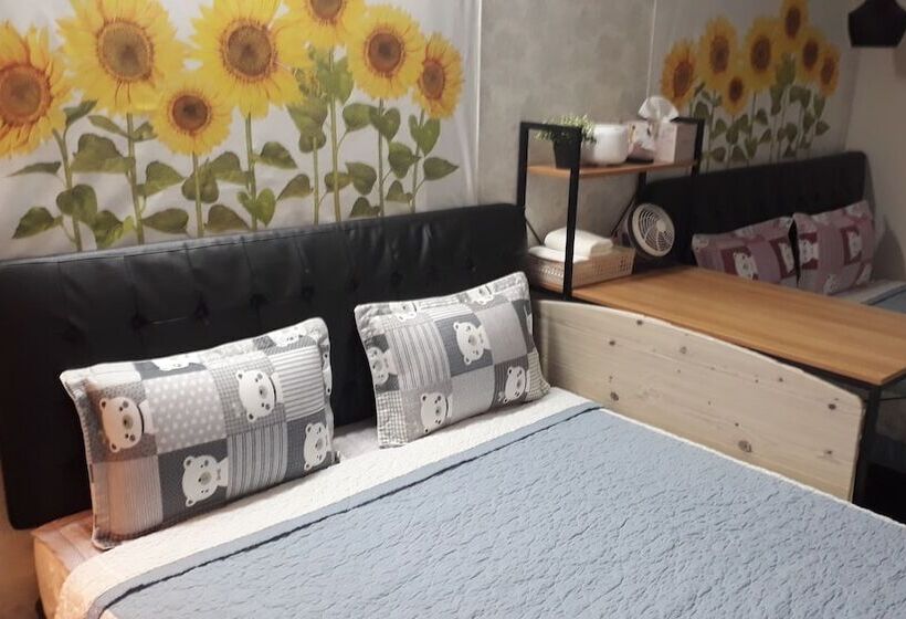 家庭间, Capsule Hotel Goodstayinn