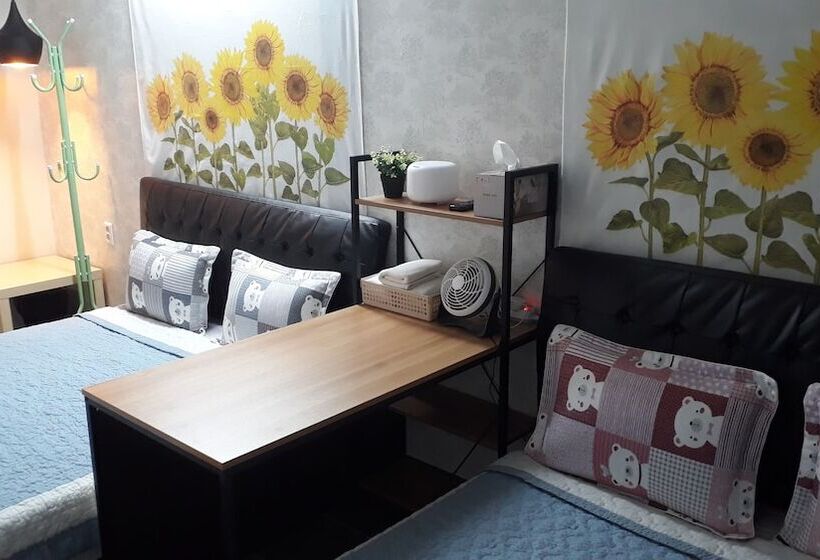 家庭间, Capsule Hotel Goodstayinn