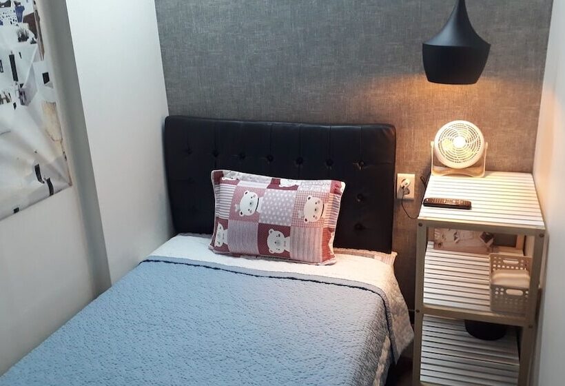 标准单人间, Capsule Hotel Goodstayinn