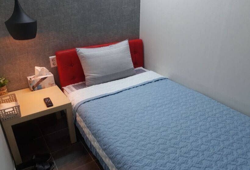 标准单人间, Capsule Hotel Goodstayinn