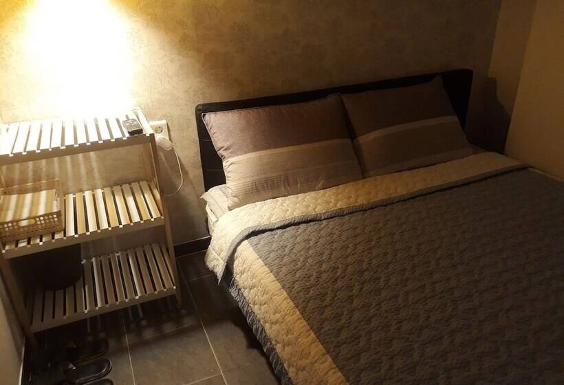 标准间, Capsule Hotel Goodstayinn