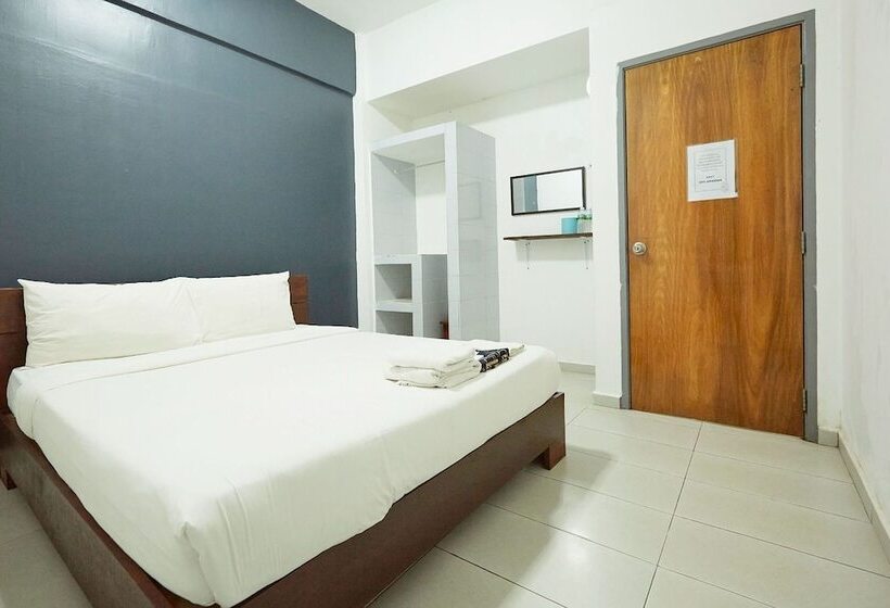 اتاق لوکس با تخت بزرگ, Mawar Villa