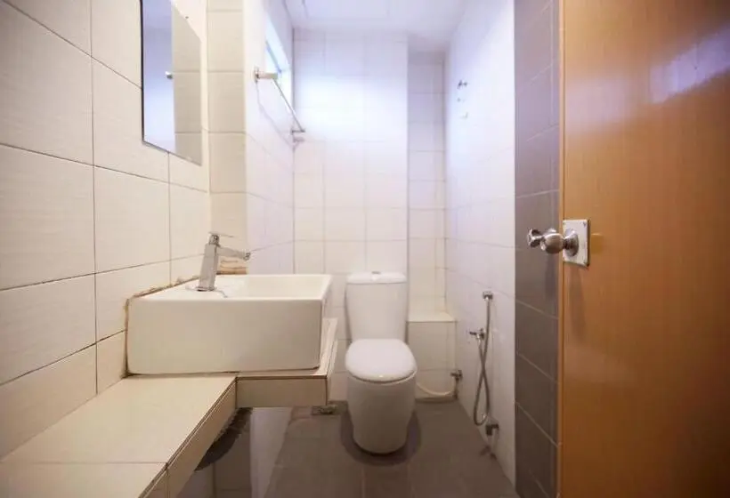 اتاق لوکس با بالکن, Mawar Villa