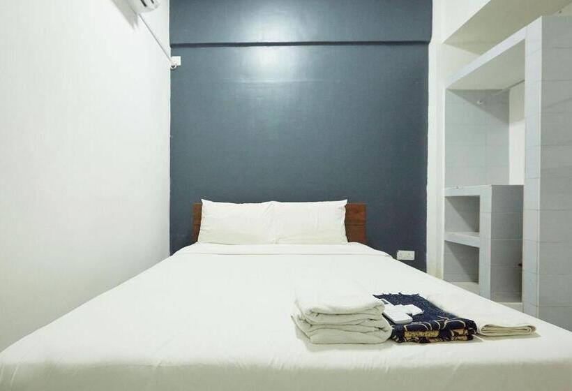 اتاق لوکس با تخت بزرگ, Mawar Villa