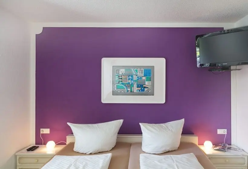 Quarto Familiar, Pension Sieg