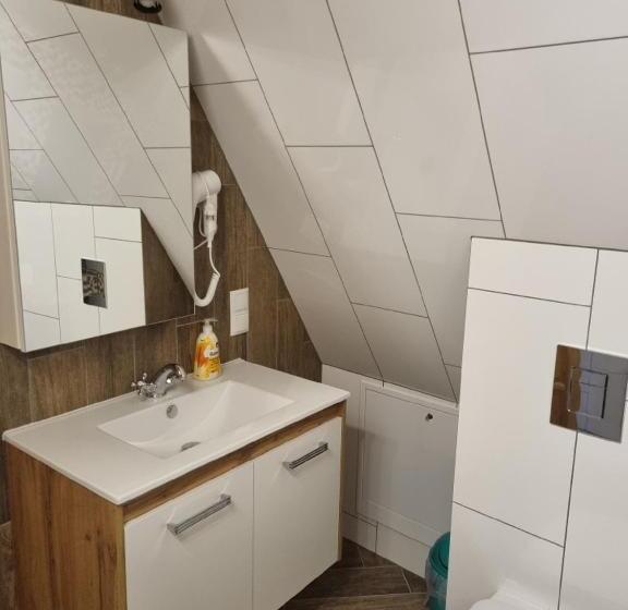 اتاق دوبلکس, Zajazd Teremulka