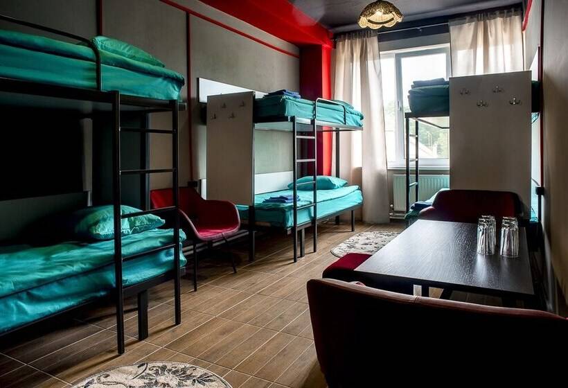 מיטה בחדר משותף, Filosof   Hostel