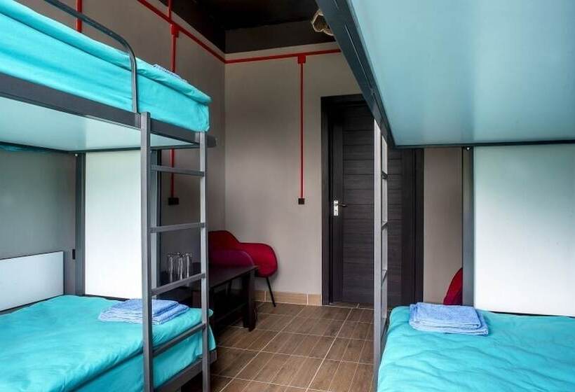 מיטה בחדר משותף, Filosof   Hostel