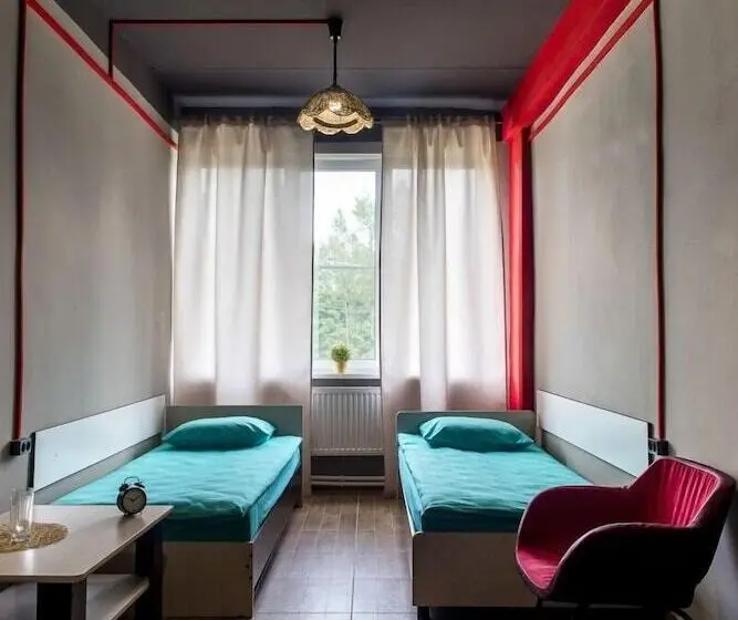 ルームシェアのワンベッド, Filosof Hostel