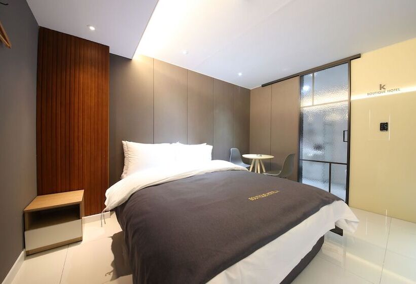 اتاق استاندارد, K