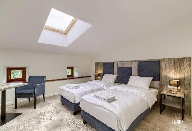 스탠다드 룸, Pałac Wierzbiczany